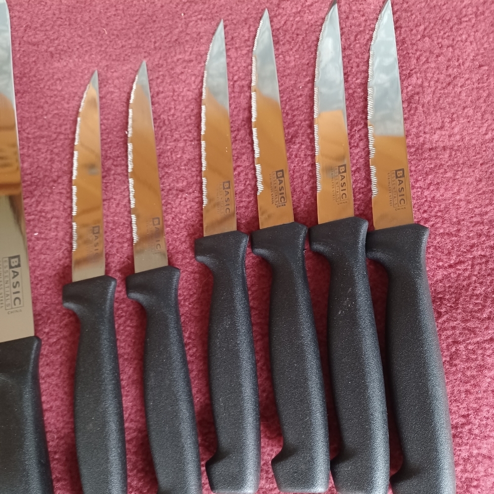 Kitchen knife set, Basic Essentials 12 pc. Set - Picture 2 of 5
